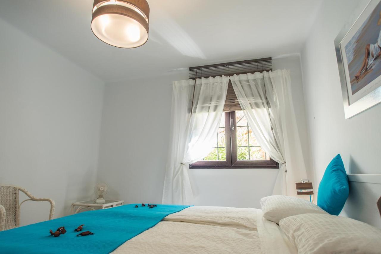 Villa Mediterránea: Spacious Luxury with Sea Views Atamaria Exterior photo